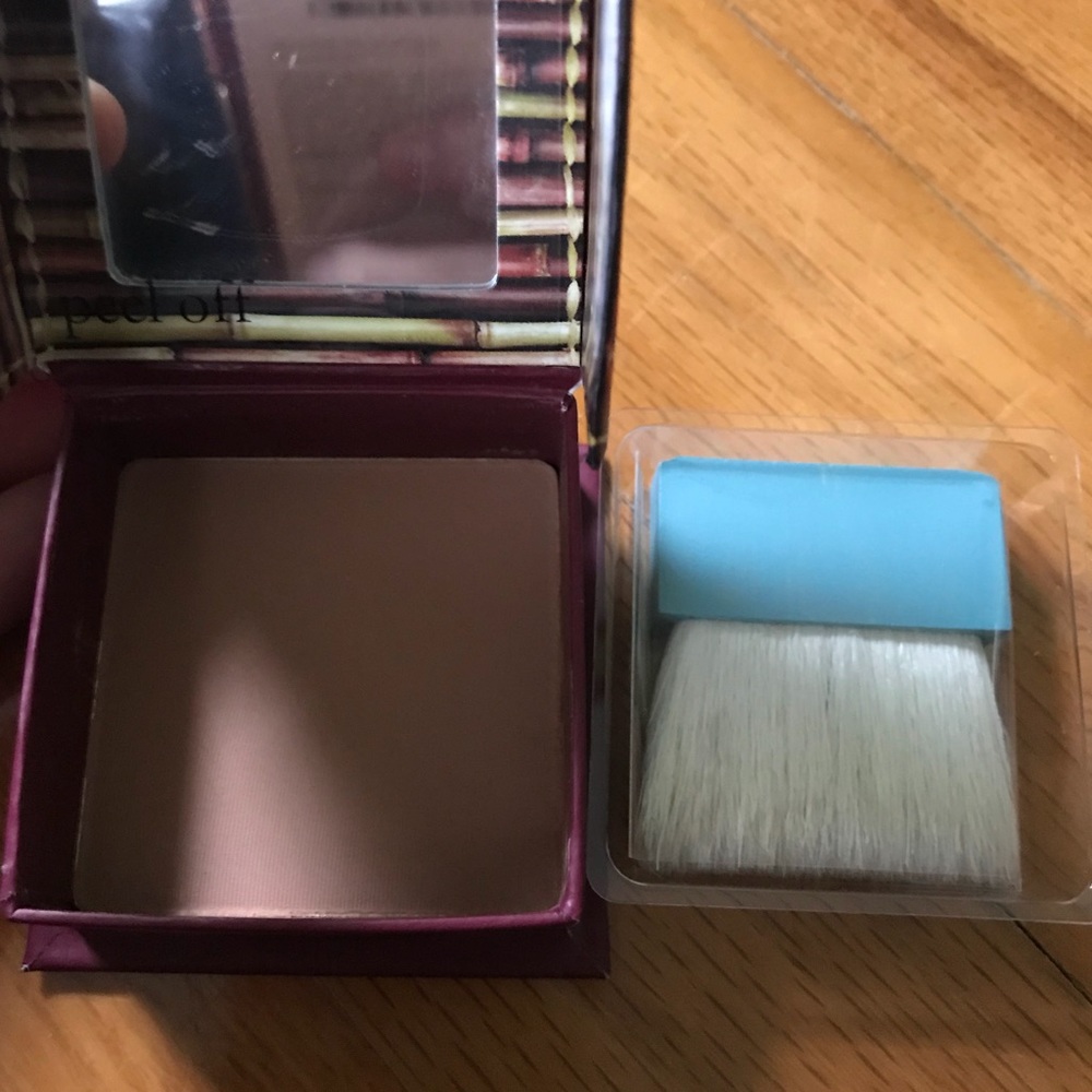 🌸 Hoola Bronzer 🌺 / Sold on Ⓜ️ercari - Picture 2 of 3